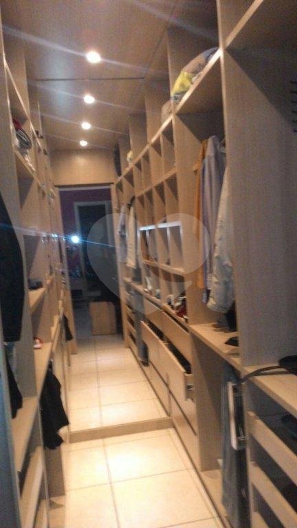 Casa à venda na Vila Medeiros - à 300 metros da av. Júlio Buono - 4 quartos (1 suíte) e 2 vagas