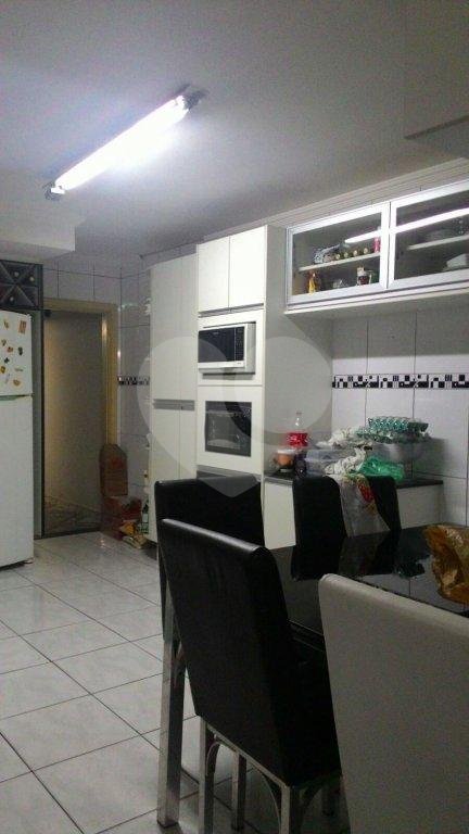 Casa à venda na Vila Medeiros - à 300 metros da av. Júlio Buono - 4 quartos (1 suíte) e 2 vagas
