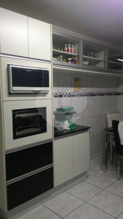 Casa à venda na Vila Medeiros - à 300 metros da av. Júlio Buono - 4 quartos (1 suíte) e 2 vagas