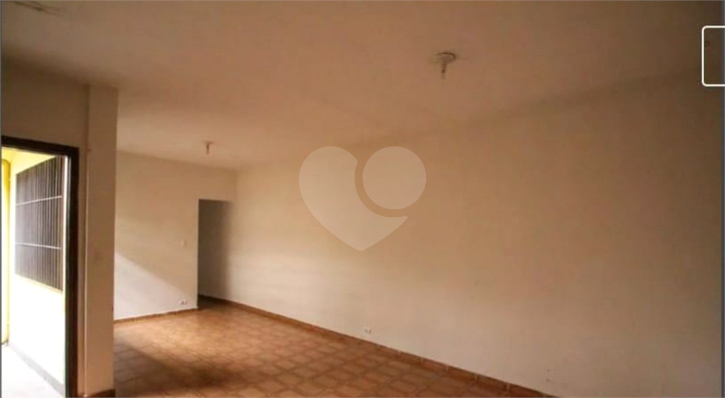 Sobrado à venda com 3 quartos, 200m² - Foto 11