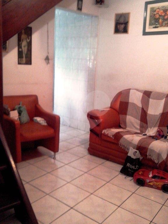 Sobrado próximo ao Horto Florestal