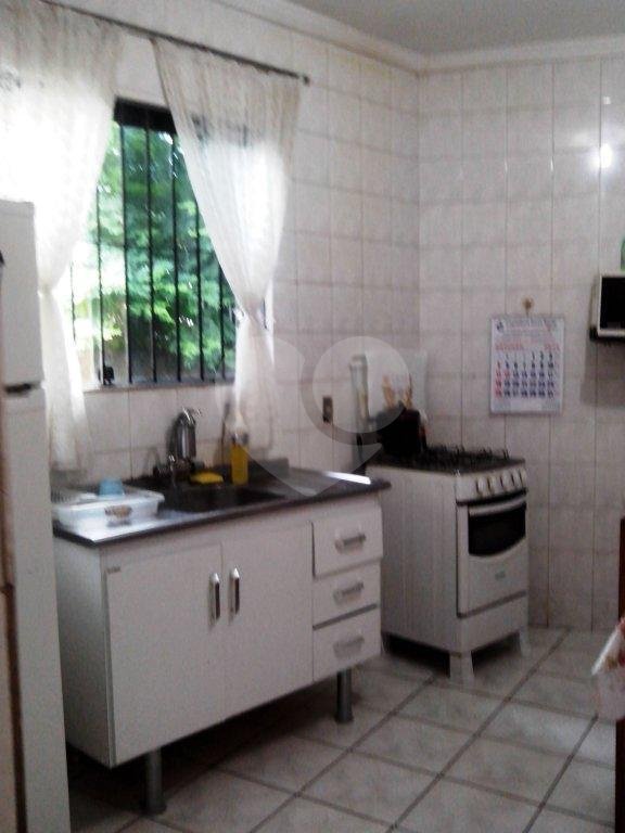 Sobrado próximo ao Horto Florestal
