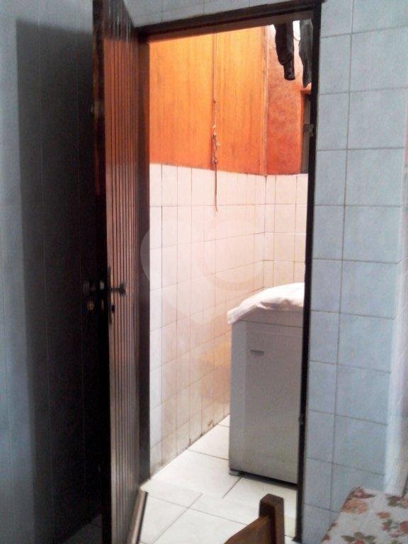 Sobrado próximo ao Horto Florestal