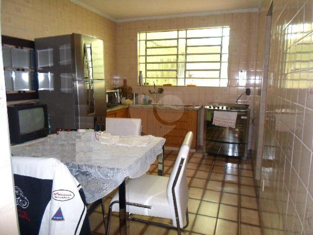 SOBRADO A VENDA NO BAIRRO DO EDU CHAVES - 3 QUARTOS (1 SUÍTE) E 2 VAGAS DE GARAGEM