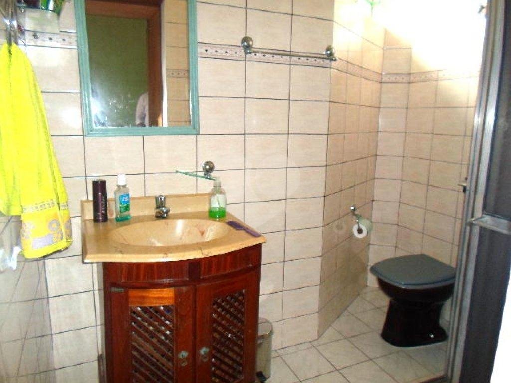 SOBRADO A VENDA NO BAIRRO DO EDU CHAVES - 3 QUARTOS (1 SUÍTE) E 2 VAGAS DE GARAGEM