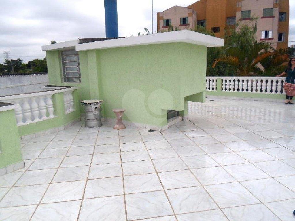 SOBRADO A VENDA NO BAIRRO DO EDU CHAVES - 3 QUARTOS (1 SUÍTE) E 2 VAGAS DE GARAGEM