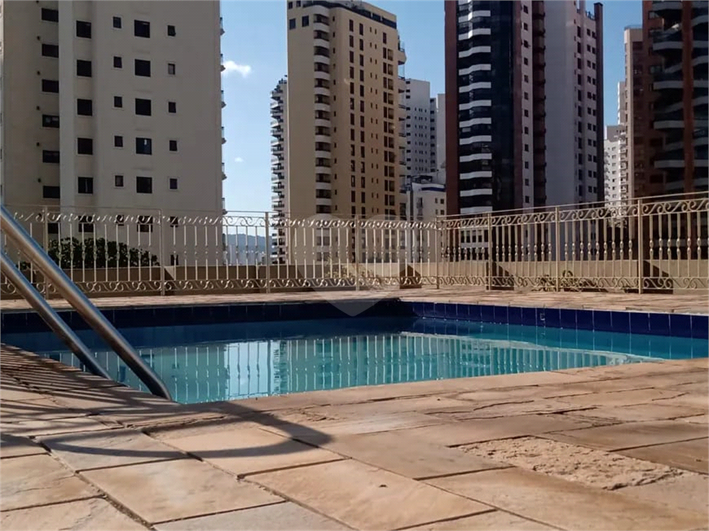 APARTAMENTO em SANTANA