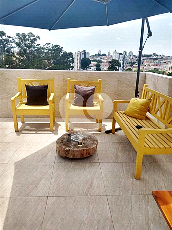 Sobrado à venda com 2 quartos, 220m² - Foto 1