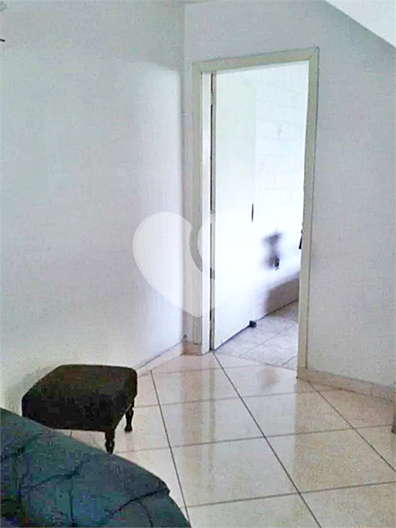 Sobrado à venda com 2 quartos, 220m² - Foto 12