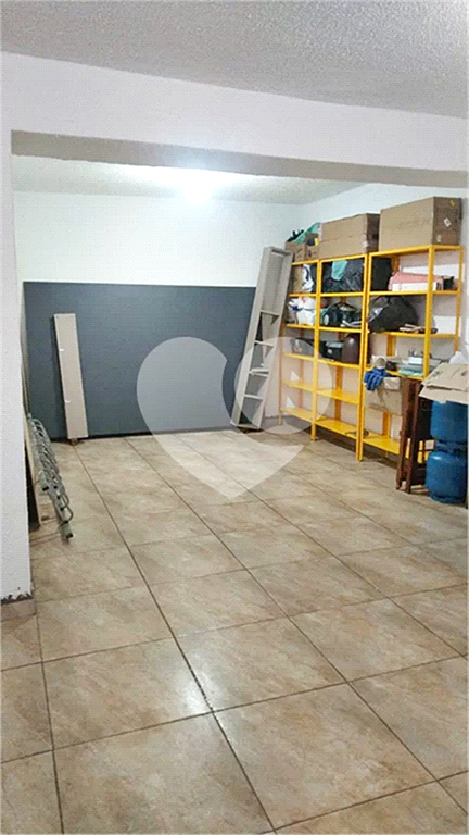 Sobrado à venda com 2 quartos, 220m² - Foto 15