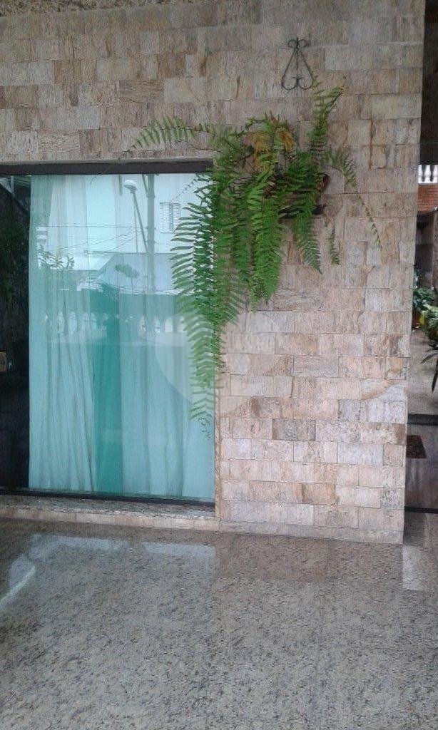 Sobrado à venda com 3 quartos, 240m² - Foto 1