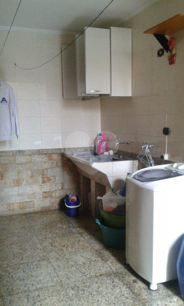 Sobrado à venda com 3 quartos, 240m² - Foto 19