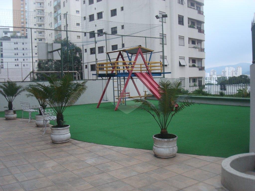 Apartamento com 3 quartos, 3 banheiros