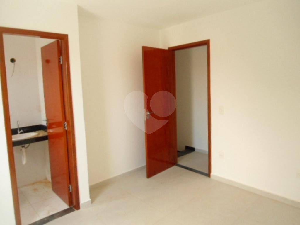 Condomínio 2 suites e 2 vagas no Imirim
