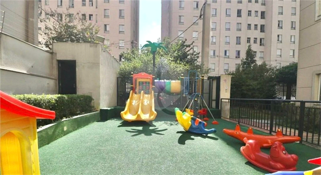 APARTAMENTO em BOM RETIRO