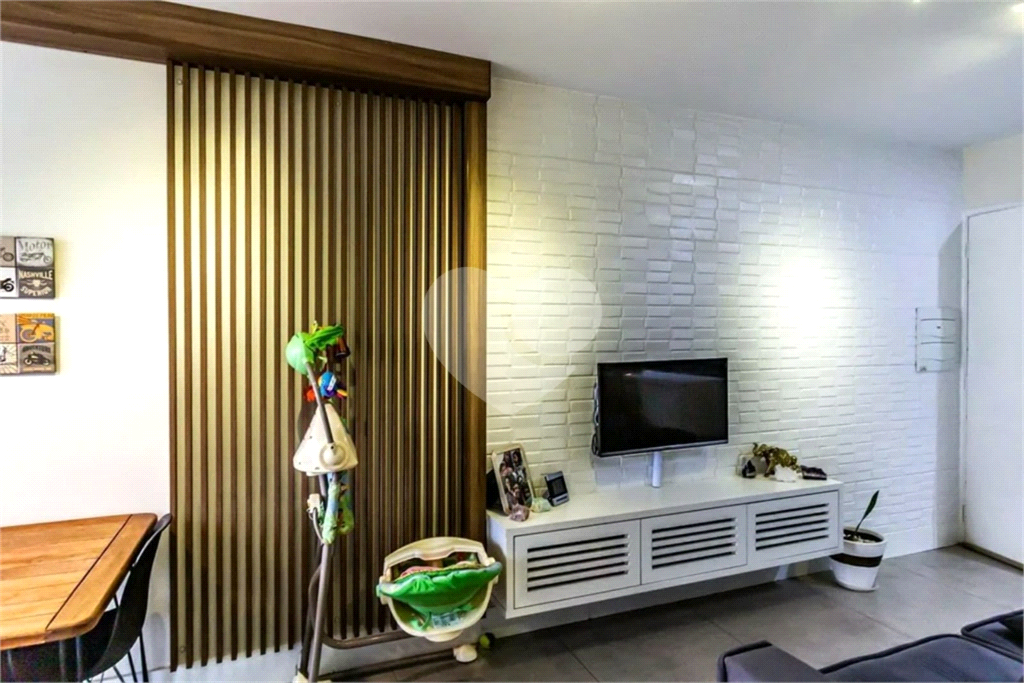 APARTAMENTO em BOM RETIRO
