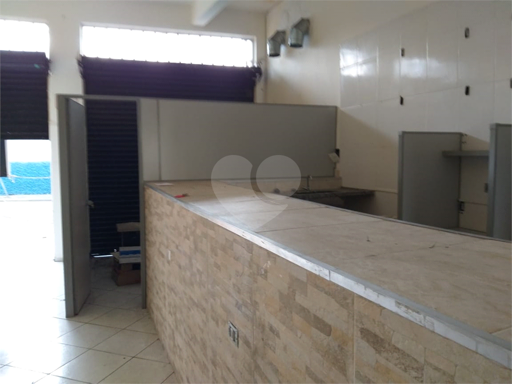 GALPÃO E LOJA DE 400 M² A VENDA NO BAIRRO CHORA MENINO , TRIFÁSICO, 02 BANHEIROS, 