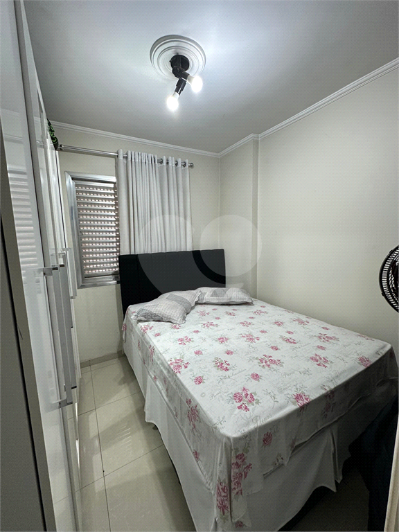 Apartamento à venda na Av. Júlio Buono - 2 quartos - 1 vaga