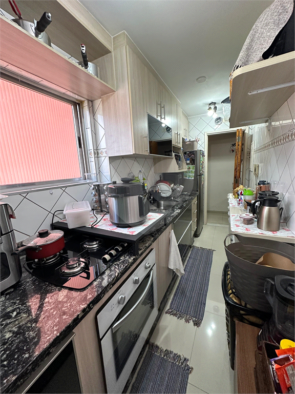 Apartamento à venda na Av. Júlio Buono - 2 quartos - 1 vaga