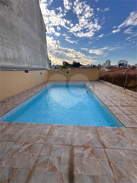 Apartamento à venda na Av. Júlio Buono - 2 quartos - 1 vaga
