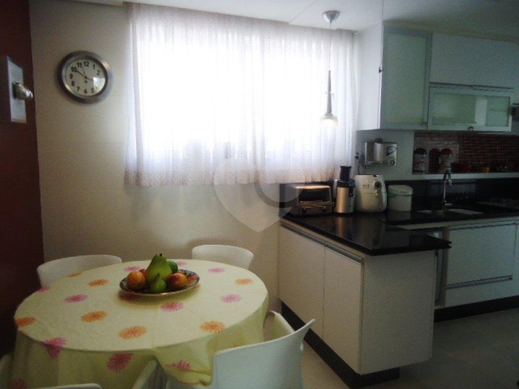 APARTAMENTO em ÁGUA FRIA