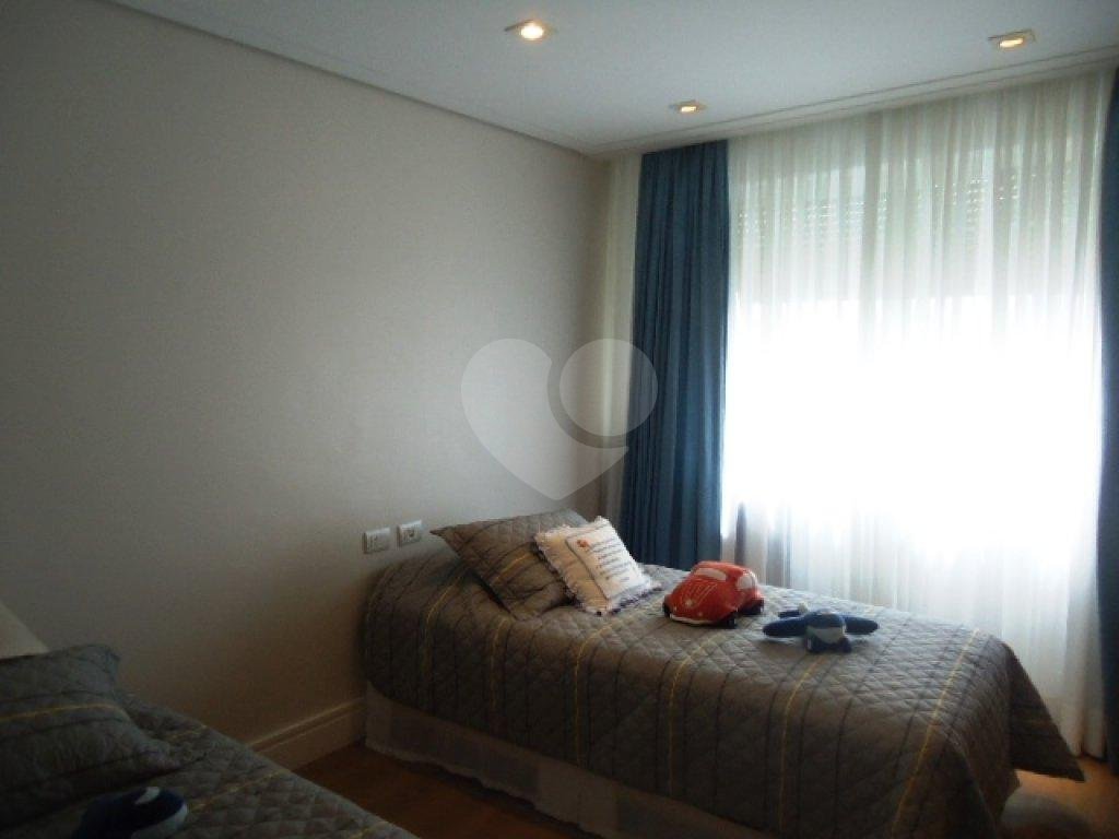 APARTAMENTO em ÁGUA FRIA