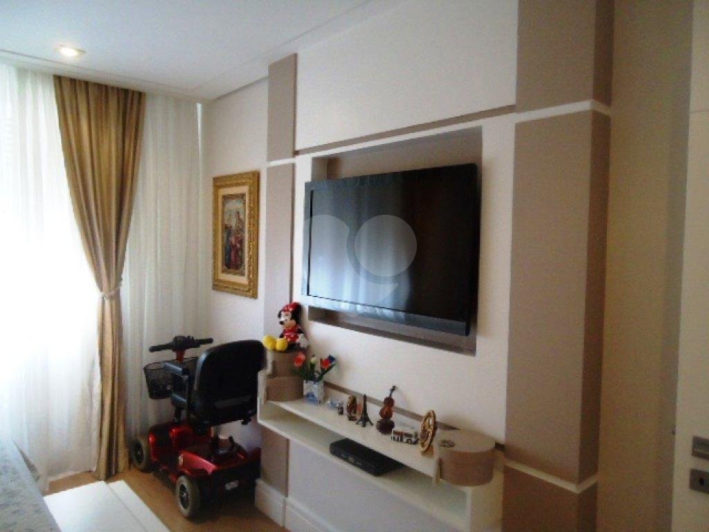 APARTAMENTO em ÁGUA FRIA