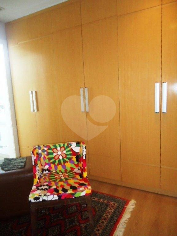 APARTAMENTO em ÁGUA FRIA