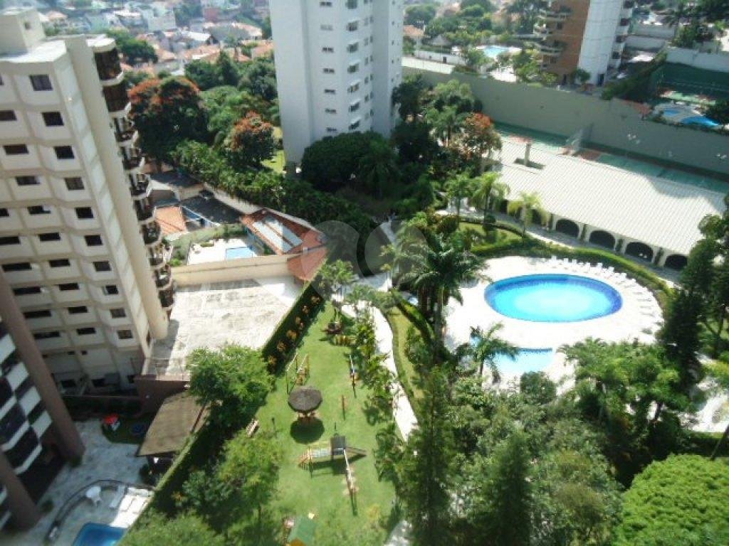 APARTAMENTO em ÁGUA FRIA