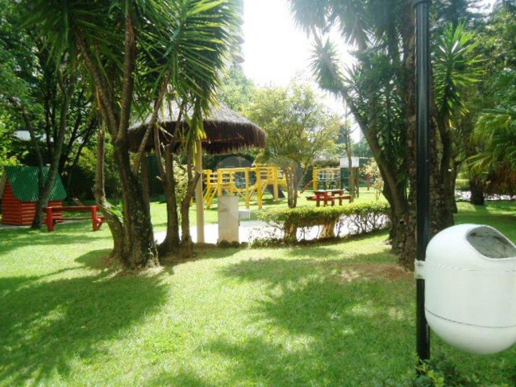 APARTAMENTO em ÁGUA FRIA