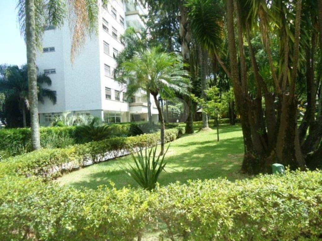 APARTAMENTO em ÁGUA FRIA