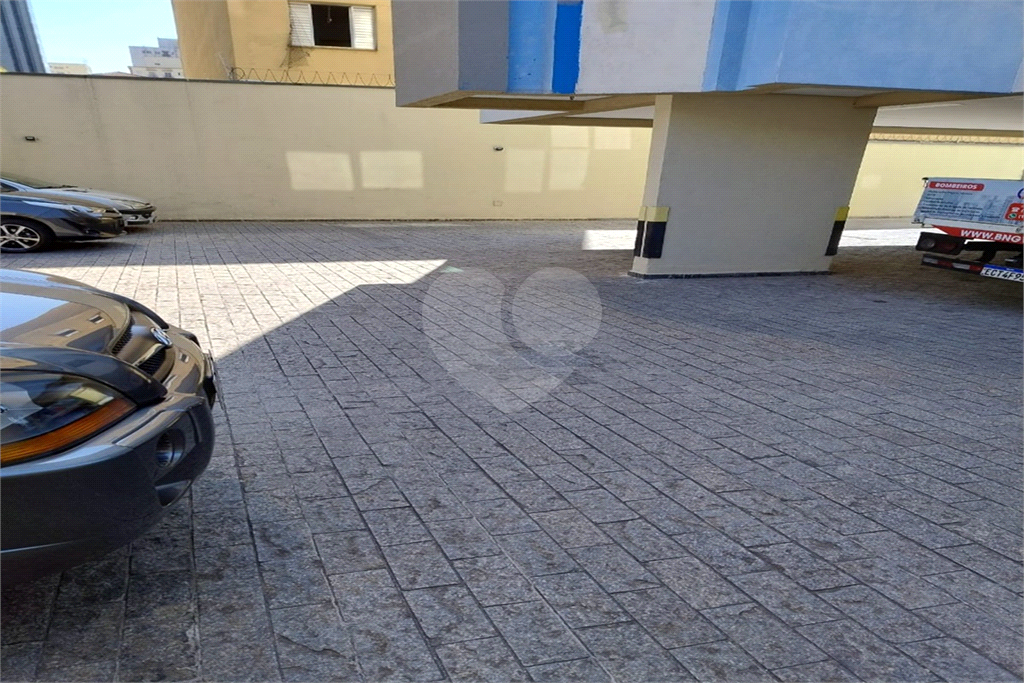 Sala comercial com 32m2, ar condicionado, 2 banheiros, 1 vaga em Santana