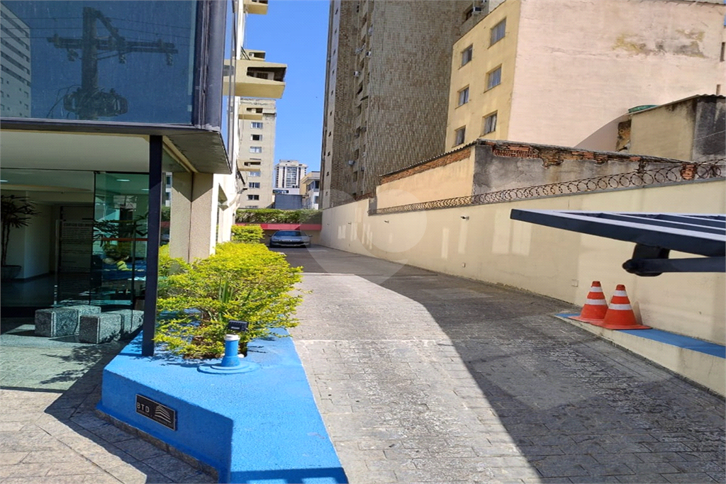 Sala comercial com 32m2, ar condicionado, 2 banheiros, 1 vaga em Santana