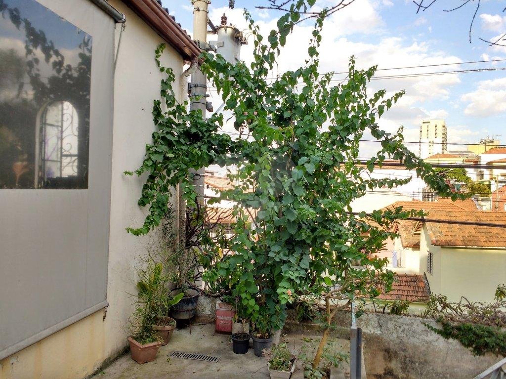 CASA TÉRREA GRANDE A VENDA NA VILA MEDEIROS - 200M2 DE TERRENO - 2 DORMS E 2 VAGAS DE GARAGEM