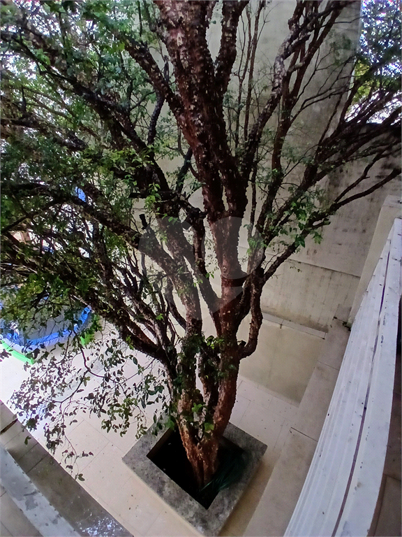 Excelente sobrado no coração da Santa Teresinha. Totalmente reformado, moderno e com fino acabamento