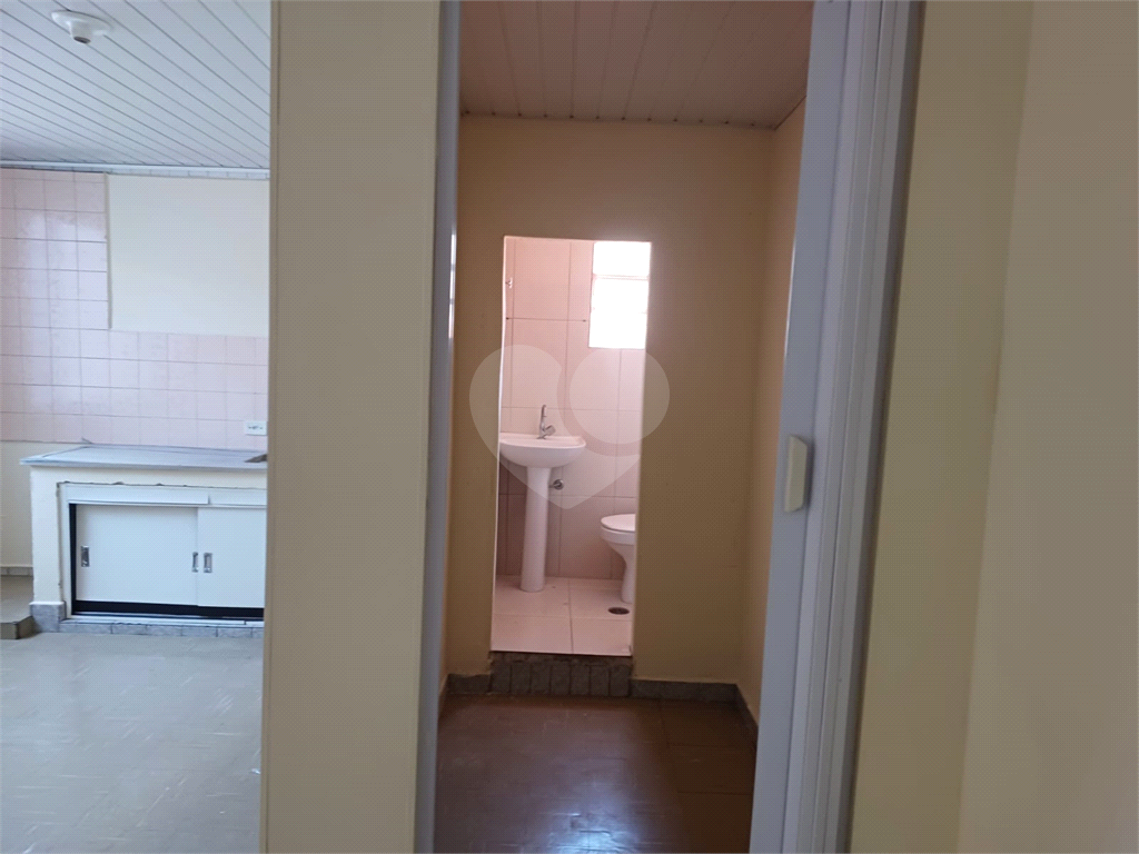 Sobrado à venda e aluguel com 4 quartos, 184m² - Foto 40