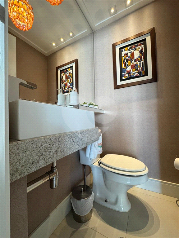 APARTAMENTO em VILA ESTER (ZONA NORTE)