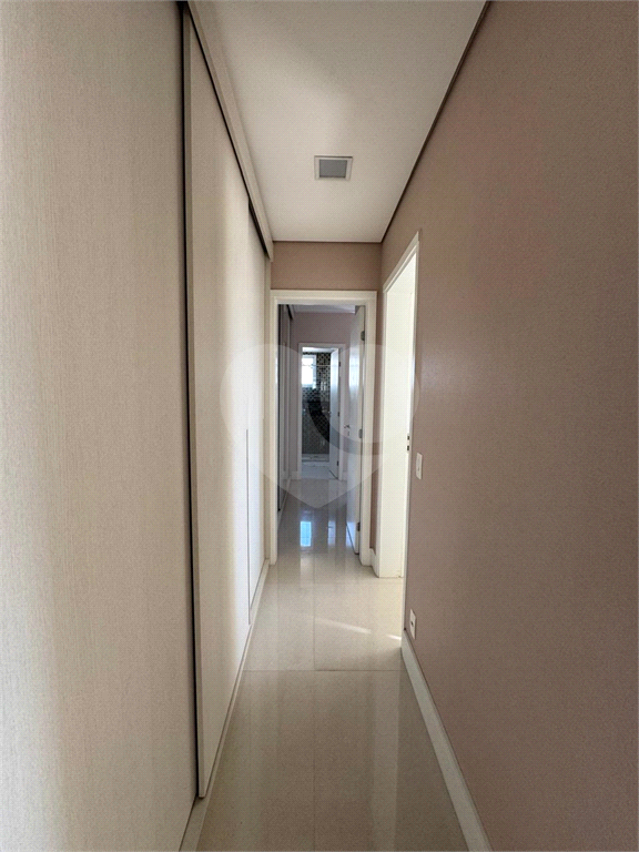 APARTAMENTO em VILA ESTER (ZONA NORTE)