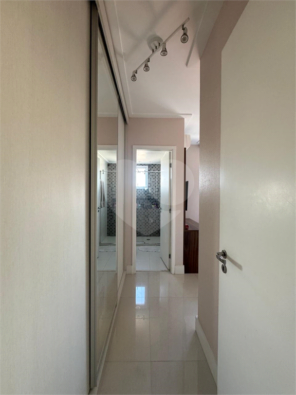 APARTAMENTO em VILA ESTER (ZONA NORTE)