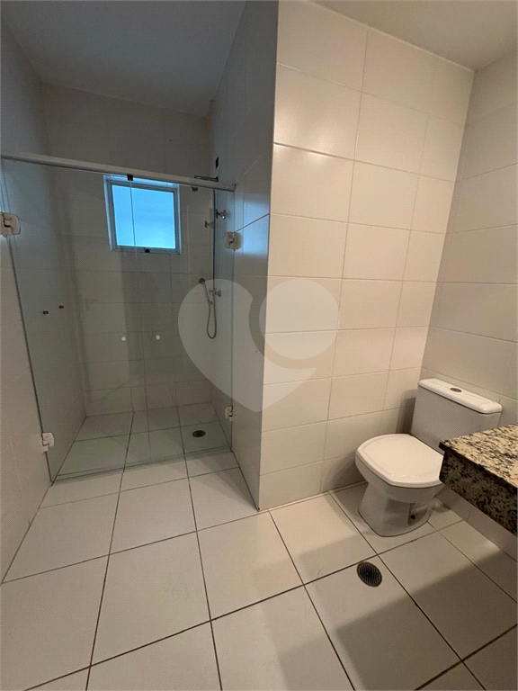 APARTAMENTO em VILA ESTER (ZONA NORTE)