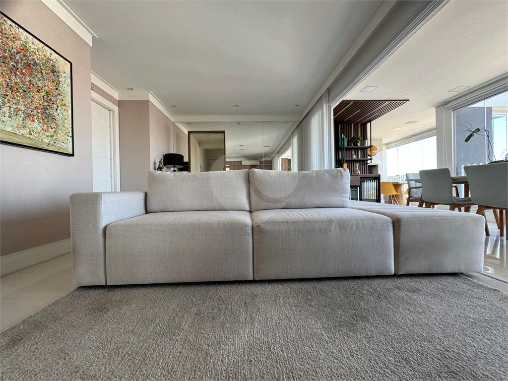 APARTAMENTO em VILA ESTER (ZONA NORTE)