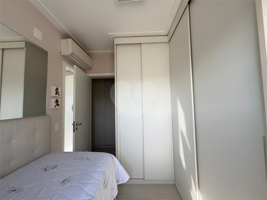 APARTAMENTO em VILA ESTER (ZONA NORTE)