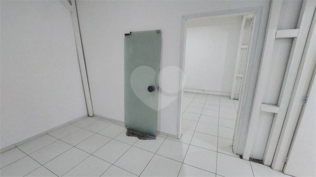 Prédio comercial  a venda 2 andares  em Santana Zona Norte SP ao lado do Metrô Santana 7 salas 4 banheiros 3 vagas