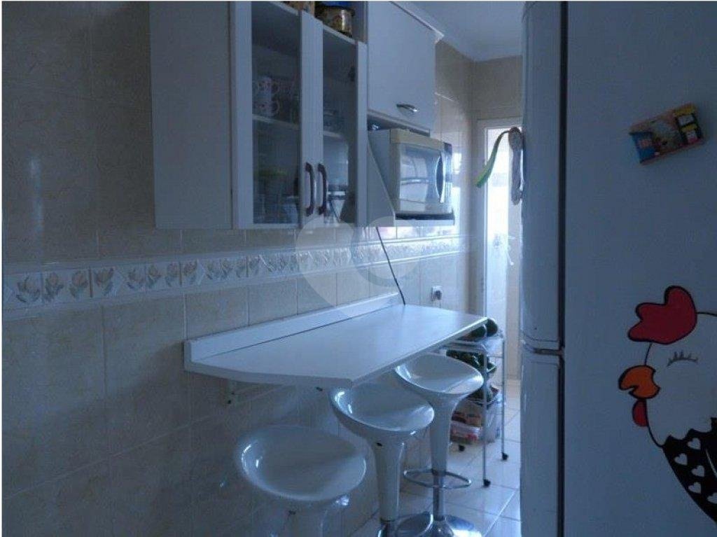 APARTAMENTO em VILA NIVI