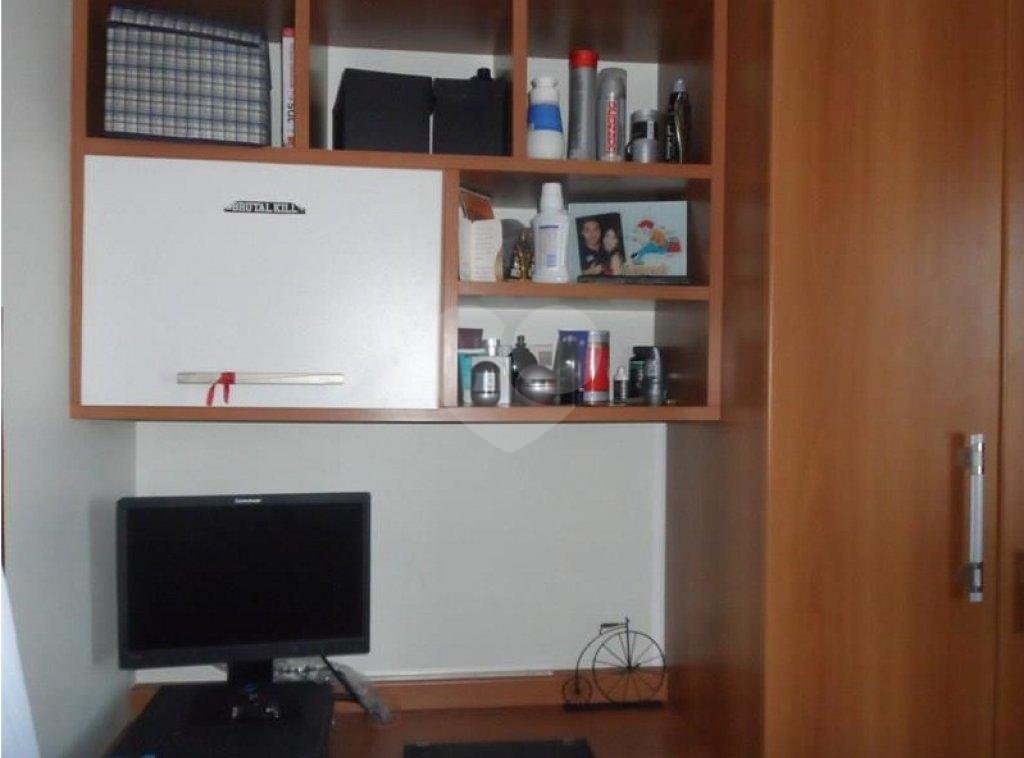 APARTAMENTO em VILA NIVI