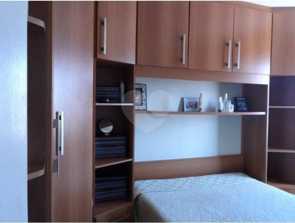 APARTAMENTO em VILA NIVI