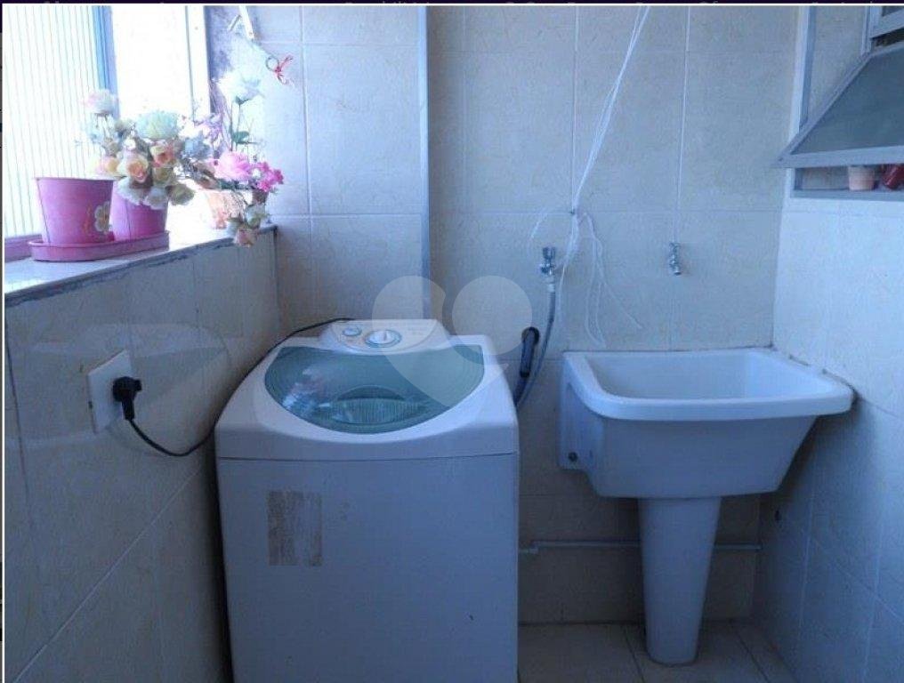 APARTAMENTO em VILA NIVI
