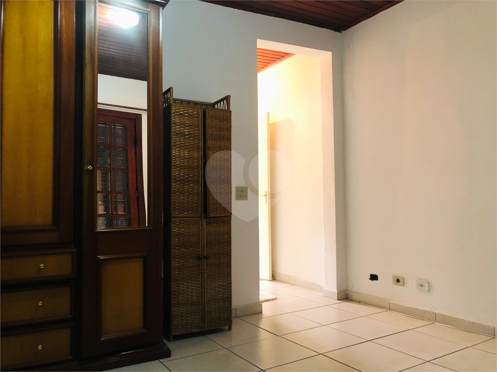 Sobrado à venda com 3 quartos, 200m² - Foto 16