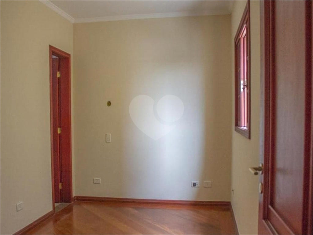 Sobrado à venda com 4 quartos, 300m² - Foto 66