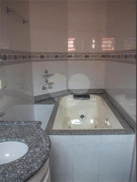 Sobrado à venda com 4 quartos, 300m² - Foto 60